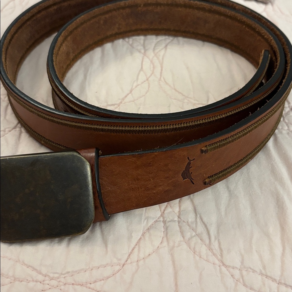 Tommy Bahama Vintage Brown leather Belt Made In Italy,44